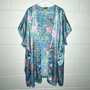 < Vintage Sleep Solutions Blue Floral Kimono >